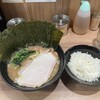 横浜ラーメン 響家