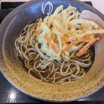 ゆで太郎 - うな丼完食後にかき揚げをそばに投入