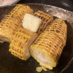 お酒とおばんざい めくみ - 焼きトウモロコシ