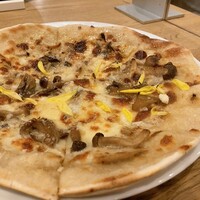 京の発酵イタリアンCAMOS - きのこたっぷり西京味噌のクリームピザ