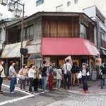 福丸 - 信長祭りが開かれていたこの日、行列が行列を呼んでいた様子