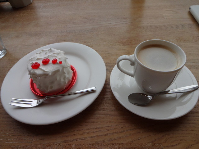 チロル フルーツパーク ケーキ 食べログ