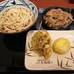 Marugame Seimen - 肉盛ぶっかけ(並)＋天麩羅