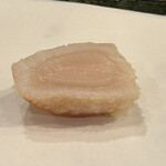 栗天 - 見事な揚げ具合のホタテ！