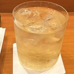 栗天 - スモーキーさが天ぷらによく合う岩井のソーダ割り(900円)