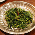 ガネーシュ - 空芯菜のパンチフォロン炒め