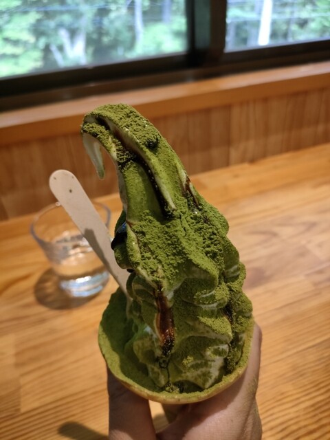 奥入瀬 湧水館（オイラセ ユウスイカン） - 八甲田山（カフェ）の写真