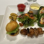 Hills House Sky Room Cafe & Bar - 