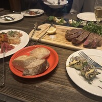grigio la tavola - 