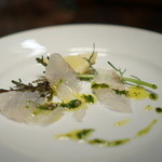 チニャーレエノテカ - 北海道産ヒラメのカルパッチョ