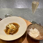 atelier HANADA - フカヒレ丼
