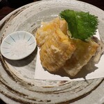 空 - とうもろこしの天ぷら。旬のとうもろこしは本当に甘いです