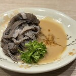 和風もつ料理 あらた - センマイはゴマだれで最高な味付けでした。