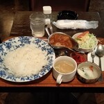 カフェビアンコ - サラダスープも付きます