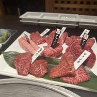 焼肉専科 肉の切り方 日本橋本店 - 