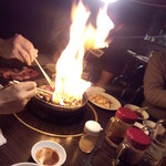 肉を焼いています(2014.09.06)
