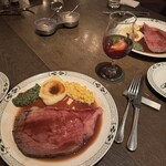 ロウリーズ・ザ・プライムリブ - 