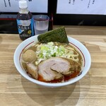 ちばから - らーめん豚1枚1350円
      (麺柔め 野菜なし ネギ ちょい辣油)
      節券ダブル 50円×2  味玉 100円  のり 100円