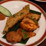 カーン・ケバブ・ビリヤニ - ベジカバブ、野菜＆パニールティッカ