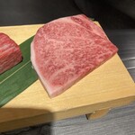 神戶牛牛排 Sakura - 食べる前に霜降り肉を見せてくれるので期待が高まます。