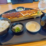 鰻魚四代目菊川 中洲春吉店 - 
