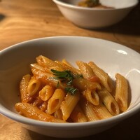 カルネジーオ イースト - 