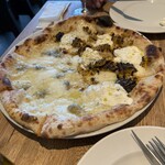 GOOD CHEESE GOOD PIZZA 日比谷 - 