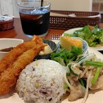 Cafe&Dining bar RAK - 日替わりランチ1000円