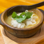 水餃子 鶏パイタン出汁