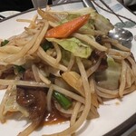 餃子酒場 豊葉 - 野菜とレバー炒め