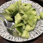 餃子酒場 豊葉 - キュウリ和え