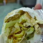 金得春捲 - 自家製ライスペーパーに15種類もの具がどっさり包まれます。