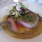 Gruuthuse Hof - メインのステーキ、食べごたえ抜群です！