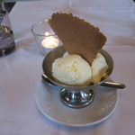 Gruuthuse Hof - デザートのアイスクリーム。
