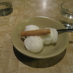 La Creperie de Josselin - リンゴ（？）のシャーベット。