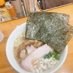 中華そば こてつ - ちょっと近くに…