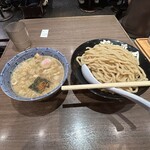 六厘舎 TOKYO 東京ソラマチ店 - 