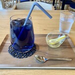 무기노와 CAFE - 버터플라이 피 허브티