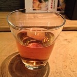 福ちゃん - 冷たいお茶を飲んで、しばし待ちます。