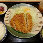 Katsusato - ロースかつ定食 700円(税込756円)