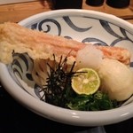 福ちゃん - ちく天は、出汁にも負けず食感がいいです！饂飩が隠れてます（笑）