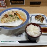 リンガーハット - 長崎ちゃんぽん　餃子ライス