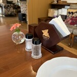 ALBERT'S British Dining - 