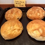 ベーカリー エピー - 