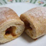 ひがしなか町ベーカリー - ドライトマトとオリーブ