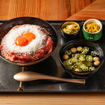 和牛専門 牛めし 前田優 - 