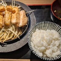炭火焼肉寅二郎 - 
