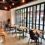 Toaster Bread Cafe&Champagne Bar - 