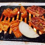 三男坊 - ミノと骨付きカルビ