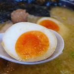 麺’sクラブ - 味卵は黄身が少し半熟